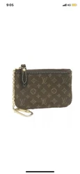 LOUIS VUITTON Monogram Idylle Pochette Cles Coin Purse Brown CT 0161 Avec Boîte. Avec pochon et boîteVoir photo pour...