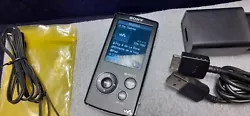 WALKMAN.SONY.NW-A808 Digital Media Player..Câble USB  et Ecouteur tres bon état Fonctionnel  Vous Achetez un...