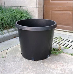 Designed with a stability pattern on the inside bottom to ensure your flowers stay upright. Heavy Duty Design:  ...