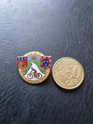 Badge épinglette Cyclisme vélo ancien Tour de Paris.