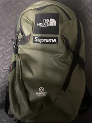 Supreme x The Northface backpack. Used a couple of times and in perfect condition. Free shipping.