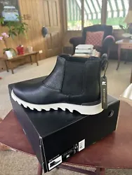 NIB $185 Sorel Mens Kezar Leather Chukka WP Boot Waterproof Black 9.5 M.