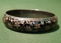 Ancien Bracelet en Argent Émaux Cloisonné Chinois Ethnique. Belle ancienneté pour ce bracelet émaillé décor...