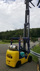 Komatsu 5000lb.lift capacity Model FG25ST-12, S/N 563526A, LP fuel, Hard rubber tires, 4 way spool valve for extra...