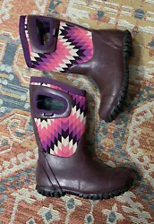 Bogs Boots Kids 10Pre-ownedGood condition see photos for accuracy