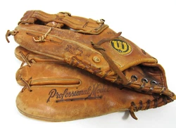 Wilson A2002 XXL Professional model- made in the USA. Left hand thrower. (for leftys).