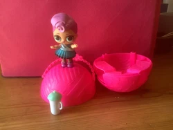Poupée Lol Surprise Avec Accessoires. Plusieurs autres à vendre sur mon profil, n’hésitez pas à aller voir