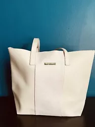 New vince camuto pink leather Tote Backpack large size cute and generous versatile, large capacity, can hold clothes,...