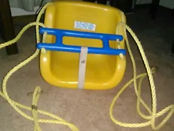 This is a Little Tikes Outdoor Swing in great pre-owned condition. Very solid heavier plastic. Hooks a tad rusty. Great...
