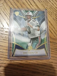 you get a 2014  dan Marino topps Supreme card 15 of 25  ,Winner pays $ 5.00 for shipping