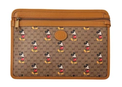 Details: Zippers closure, 4 card slots.