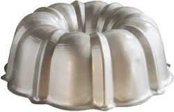 A quality Bundt bakeware that is part of any well-outfitted kitchen. The original beloved Bundt design from the early...