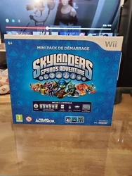 Pack Skylanders Spyros Adventure   Inclus a lintérieur  :  Jeux video  Une figurine Skylanders parmis 6 personnages ...