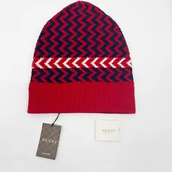 NWT Gucci Zaggede Wool Beanie Red Blue Size Medium. Condition is 