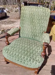 Élégant et beau fauteuil ancien. Descriptif photo fidèle à létat du fauteuil. Hauteur dossier 92 cm - largeur avec...