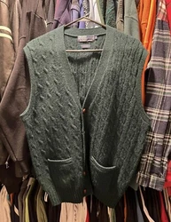 Polo Ralph Lauren Wool Sweater Vest Xl Green. Chest 22 inches Length 29 inchesamazing condition, nothing too noticeable...