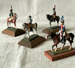 LEmpereur à cheval avec ses maréchaux.