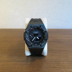 Cest une montre Casio G-ShockNEUVE etAUTHENTIQUE, la contrefaçon est interdite par la loi. - Cadran NOIR et BLANC...