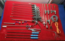 24: Port Closure Cannula 1pc. Quantity :27pc as per Pictures. 16: Ring Applicator with Ring Loader 7mm 1 set. 