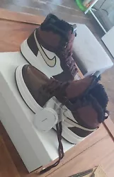 Chaussures nike Air Jordan 1 Acclimate Taille 40,5.