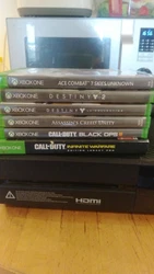 Microsoft Xbox One 500 Go Console - Noire. Avec 6 jeux