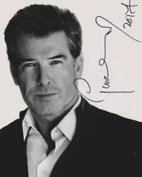 Autographe original de l acteur sur une photo grand format 20 x 25 cm.