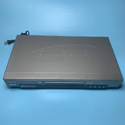 Samsung DVD-CD-MP3 Player DVD-S221 Digital Audio Disk Player. Does not workTurns on but does not play videoNo remote