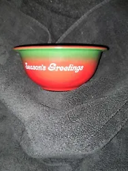 VTG Pyrex Red w/Green Seasons Greetings #322, 1 L Clear Bottom Bowl, Very Rare..