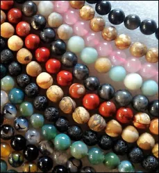 Lot de 10 ou 30 perles. Pierre naturelle semi précieuse. Diamètre: 8 à 8,5 mm. Percées: 1 mm. Lapis lazuli. Agate...