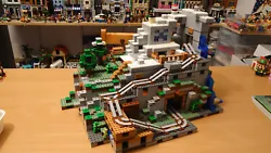 LEGO 21137 - La Mine - The Mountain Cave. 100% complet, inventaire vérifié. Aucune poussière ni rayures ! Set is...