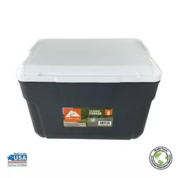 Start your adventure outdoors off right with the Ozark Trail 10 Quart hard-side cooler in Gray. This cooler has a 10...