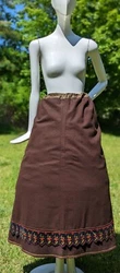 DATING TO THE VICTORIAN 19TH CENTURY. FASHIONED OF A BROWN WOOL WITH A COTTON TOP THAT HAS A DRAWSTRING AND CAN ADJUST...