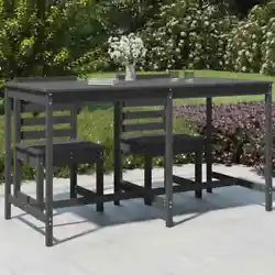Cette table de jardin classique en bois est parfaite pour une utilisation à lextérieur et est conçue pour être le...