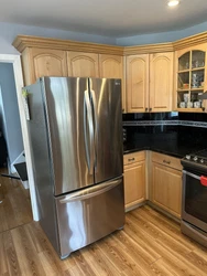 used kitchen cabinets. No scratches on the surface of the wood. Kitchen cabinets come with countertops.