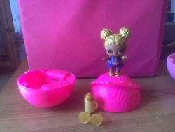 Poupée Lol Surprise Avec Accessoires. Plusieurs autres à vendre sur mon profil, n’hésitez pas à aller voir