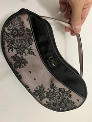 Satin main with pu handle.