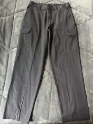 Uniform Work Pants Cintas | SZ 32/31 | Gray color | Very Durable  Description: Cintas uniform work pants gray. Very...