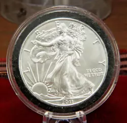 I am offering a 2011 one ounce Silver American Eagle. Comes in protective airtite capsule. Thanks for looking!!
