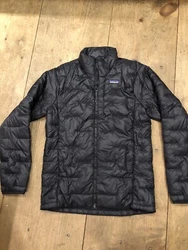Patagonia Mens Jacket Macro Puff Jacket Black Small S NWT $349. From non-smoking home