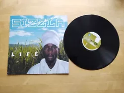 Sizzla – Life. Greensleeves Records – GREL 281. Vinyle, LP, Album. (creases on spines + 2 bigger creases on upper...
