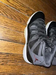 Size 11 - Jordan 11 Retro 72-10 2015.