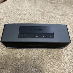 Bose SoundLink Mini Portable Bluetooth Speaker - Silver. Does not work- light flashes red when plugged into power....