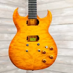 Up for Sale is aSamick USA Double Cut Electric in Quilted Maple. The finish looks great but may have scratches and...