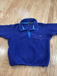 Sweater is in a good preowned condition with normal wear. It may need some loving care from the next owner. Please...