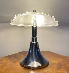 lampe art déco pied métal chromé coupe verre Ezan Re électrifiée en parfait état.Prête à poser