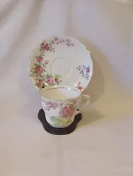 Indulge in the elegance of this stunning two-piece Colclough Bone China tea cup and saucer set. Made in England, this...