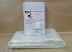 Résine polyester Orthophtalique pré-accélérée, thixotropée. DOSAGE DE MÉLANGE RÉSINE + DURCISSEUR : Pour 100 gr...
