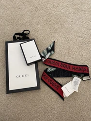 Gucci Black Red Hawaiian Twilly.