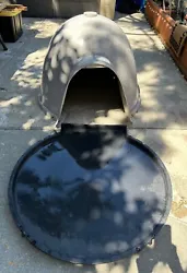 DOGLOO Dog House Igloo size Large Used for dogs 25-50 lbs. We never used bottom portion so it is in excellent...