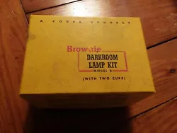 Vintage Kodak - Brownie Darkroom Lamp Kit Model B - W/2 Cups & Original Box. [MB4] Your getting exactly what is in the...